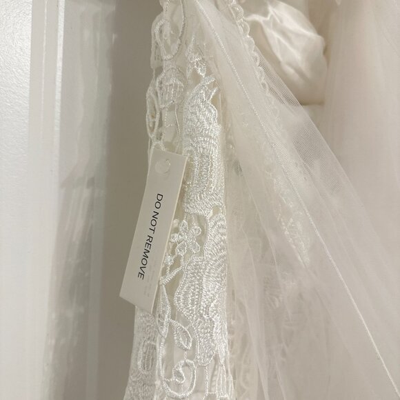 FOR LOVE & LEMONS Lace Mini Dress with Tulle Overlay in White Size Small NWT - Picture 10 of 11